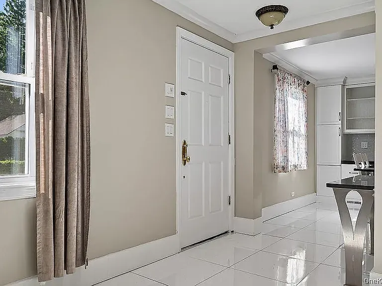 154 Bell Rd — Photo 2