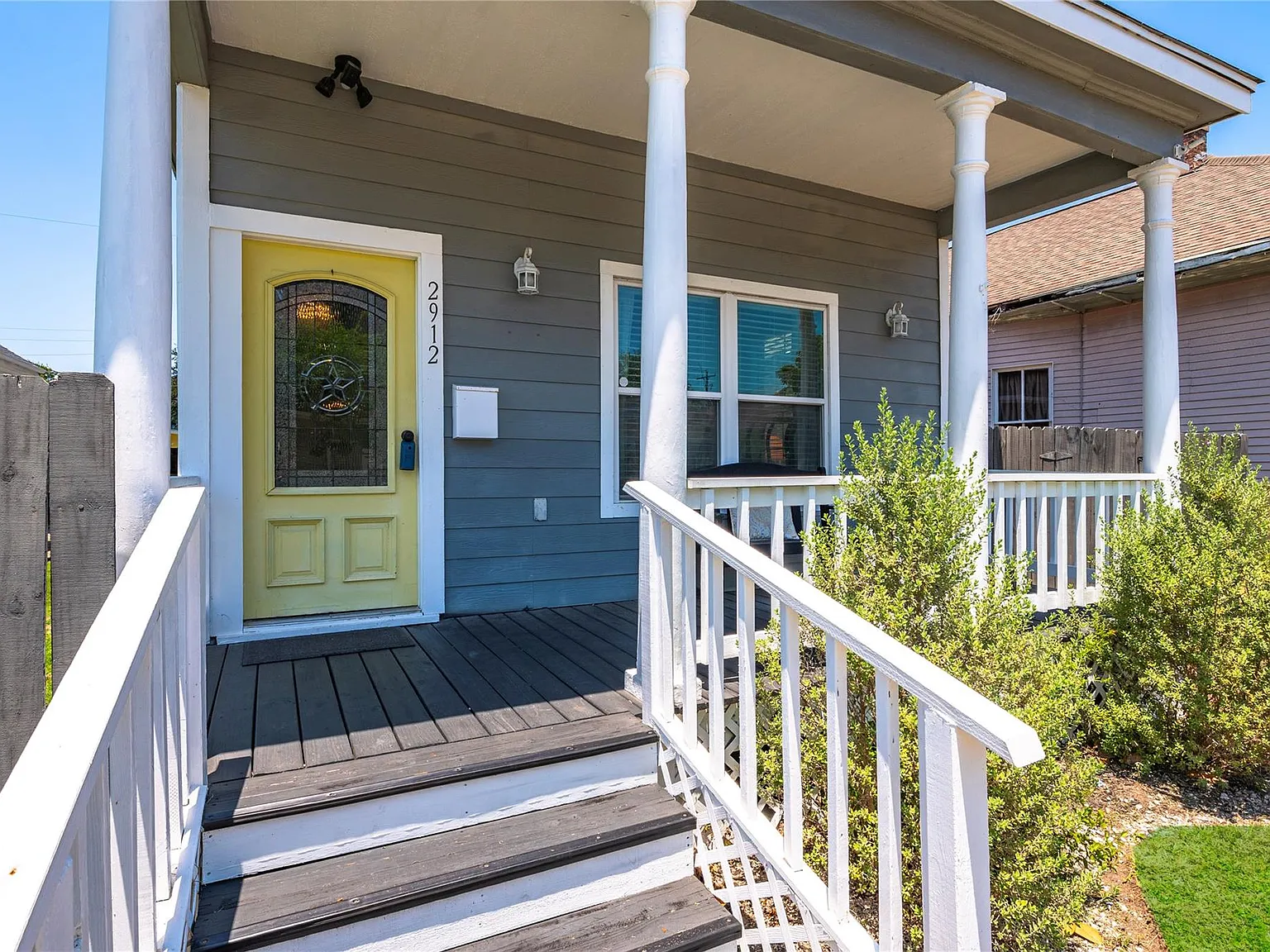 4 bed, 1336 sqft, $2,300 — Photo 3