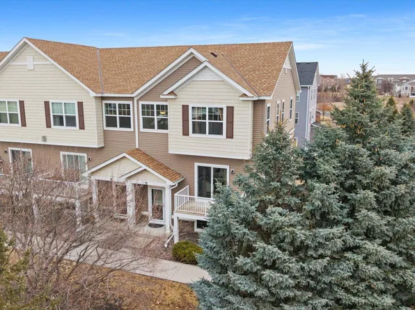 9580 Madison Dr APT 4, Chanhassen, MN 55317