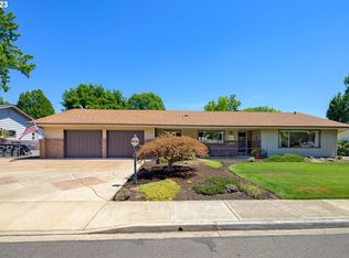 1930 NW Michelbook Ln, McMinnville, OR