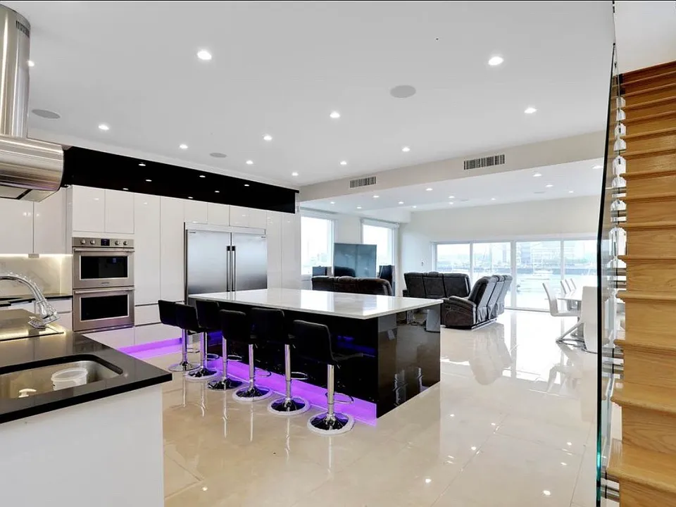 11 Waldane Ct #2