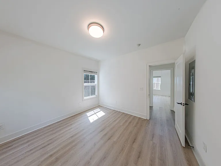 2400 Lowe St NW #B — Photo 5