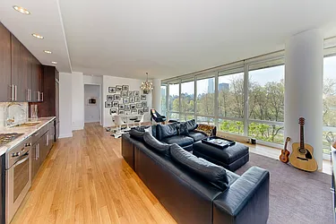 Sold by Isen & Company : Real Estate Advisors