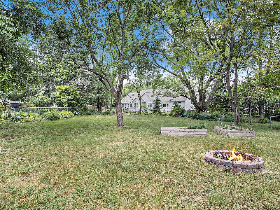 2nd image of 8719 E De Ave