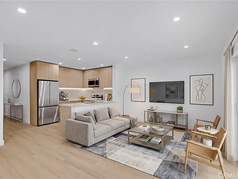 5220 Strohm Ave — Photo 1