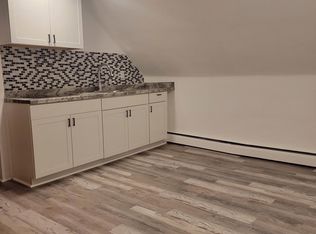 226 Farmington Ave, Cranston, RI 02920