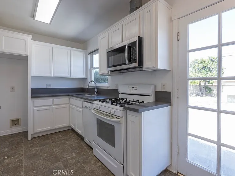 4400 Maury Ave — Photo 5