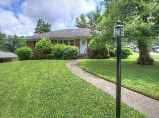 2094 Rambler Rd, Lexington, KY 40503