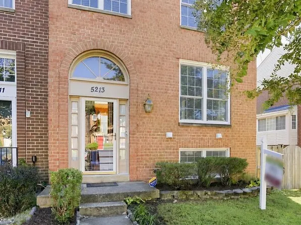 5213 Leeward Ln, Alexandria, VA 22315