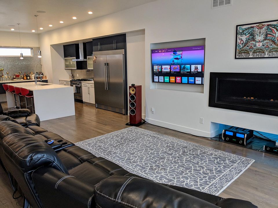 Living / Kitchen