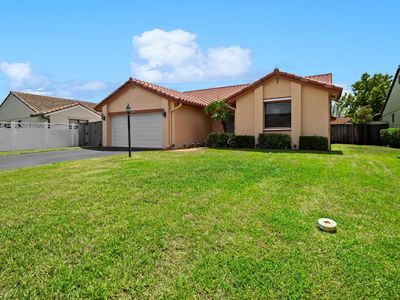 6341 Gauntlet Hall Lane, Davie, FL, 33331
