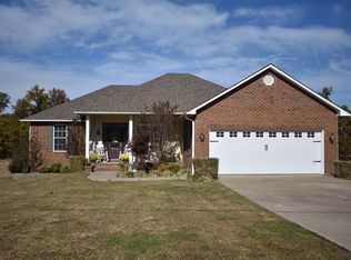 80 Hillside Cv, Dyersburg, TN 38024