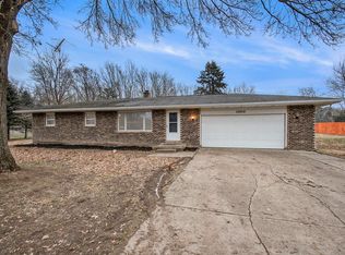 50910 Mayflower Rd, South Bend, IN 46628