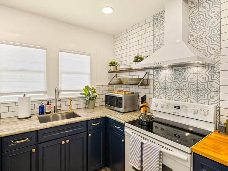 724 N K St — Photo 10