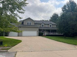 1307 Hilltop Ln, Fairfield, IA
