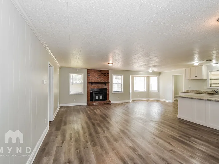8210 Danbury Cv — Photo 8