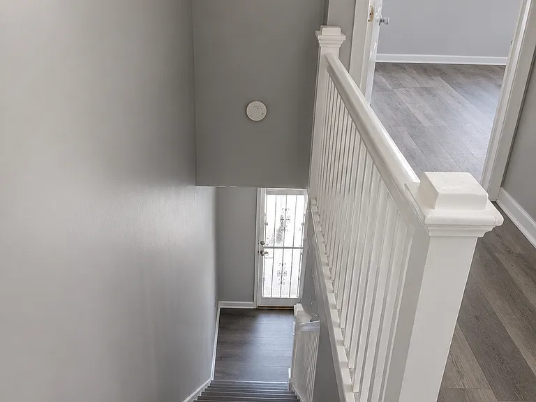 537 Radnor Ave — Photo 10