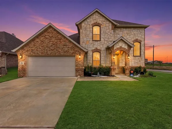 649 Xavier Ct, Waxahachie, TX 75165