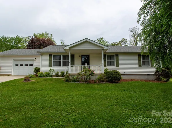 80 Beech Glen Dr, Black Mountain, NC 28711