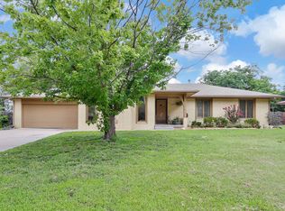 2020 N Siefkin St, Wichita, KS 67208