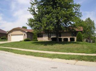1632 S Creekside Ct, Plainfield, IN 46168