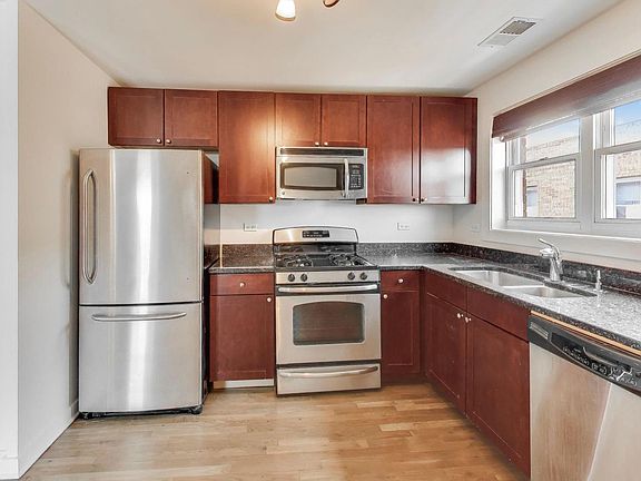 4th image of 2501 W Bryn Mawr Ave APT 507