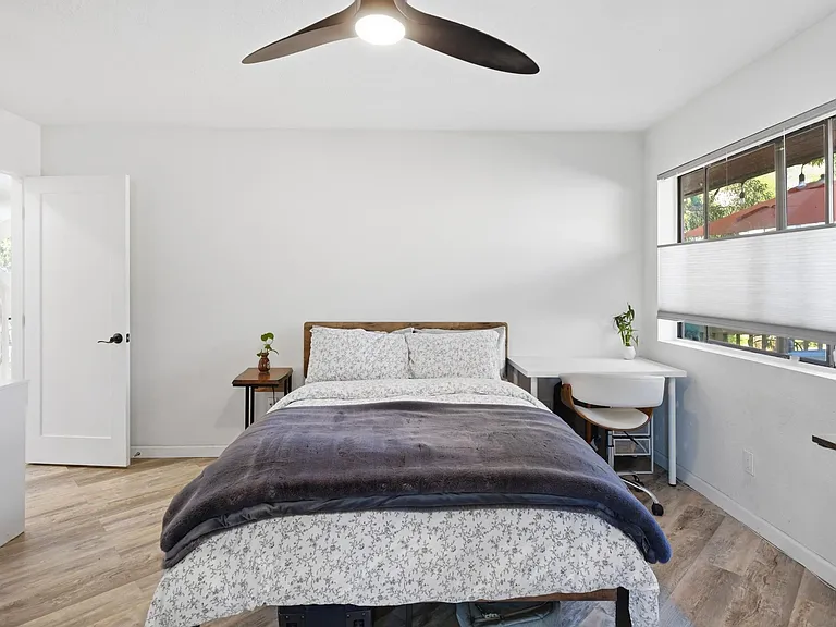 1539 San Miguel Ave — Photo 35