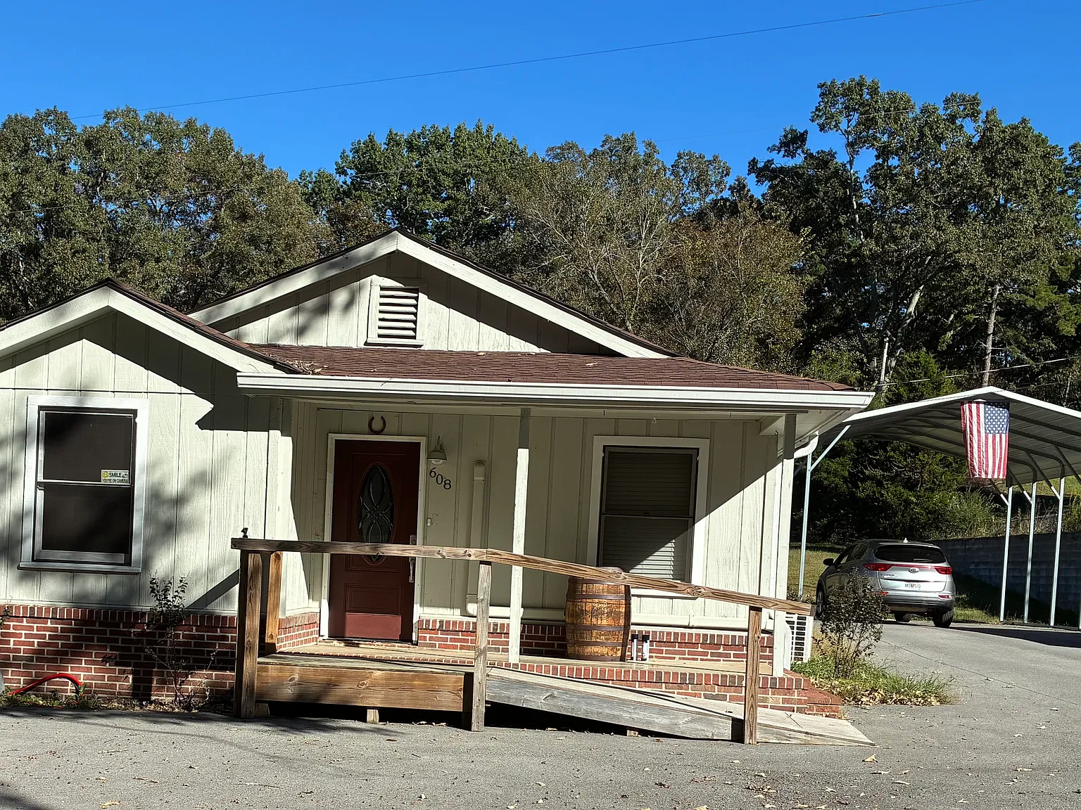 3 bed, 1200 sqft, $1,500 — Photo 3