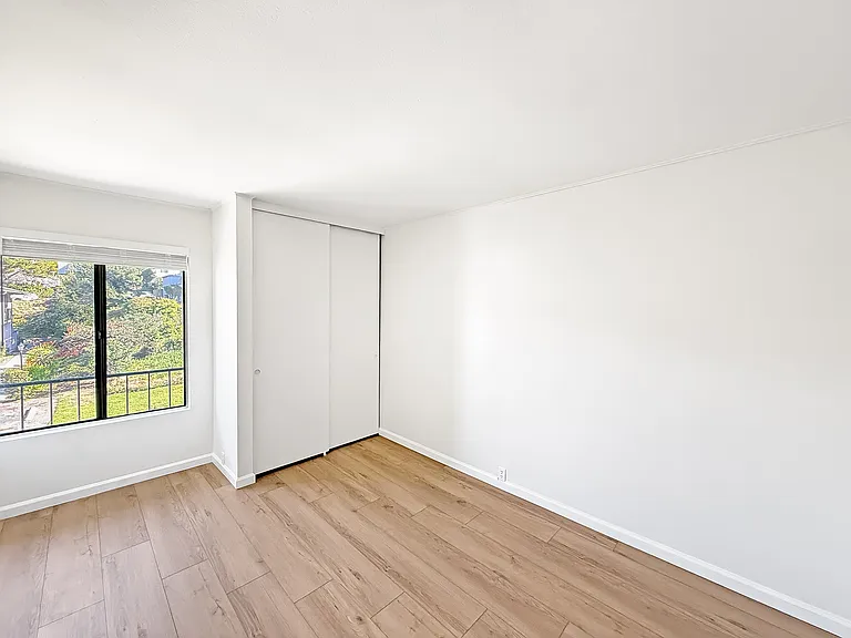 4360 Vision Dr — Photo 11