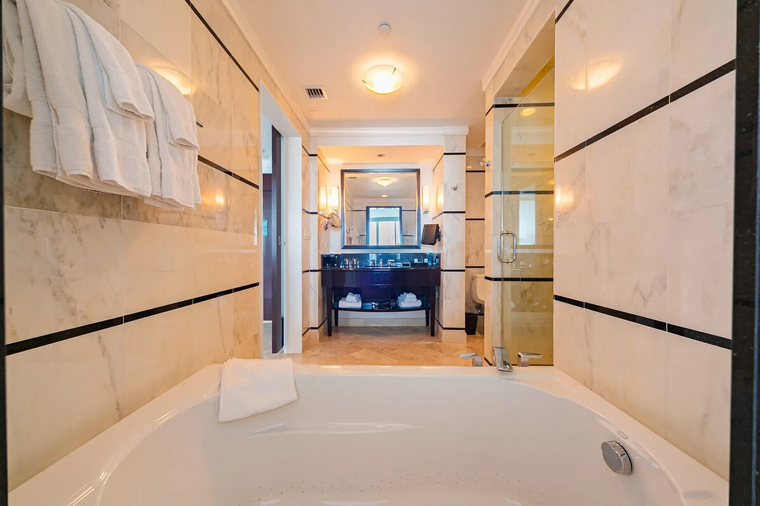 Studio, 1.0 bath, 592 sqft, $13,259 — Photo 3
