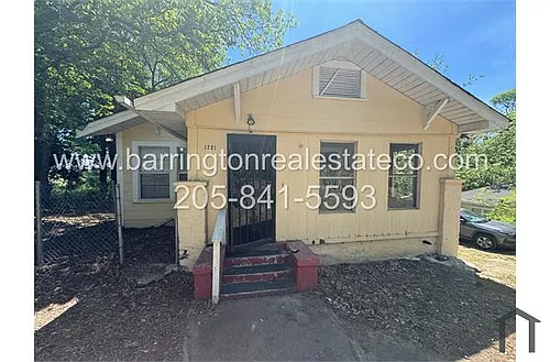 1721 35th Ave N Photo 1