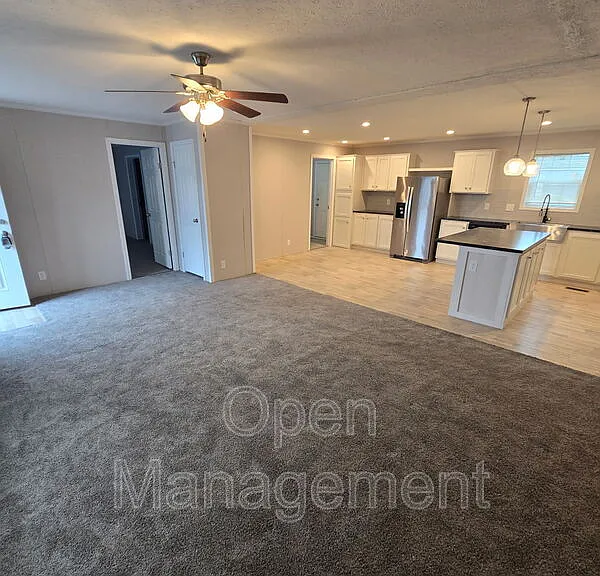 511 E 1st St #82 — Photo 5