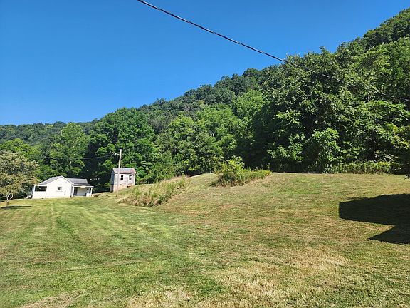 4th image of 16240 Fish Creek Road