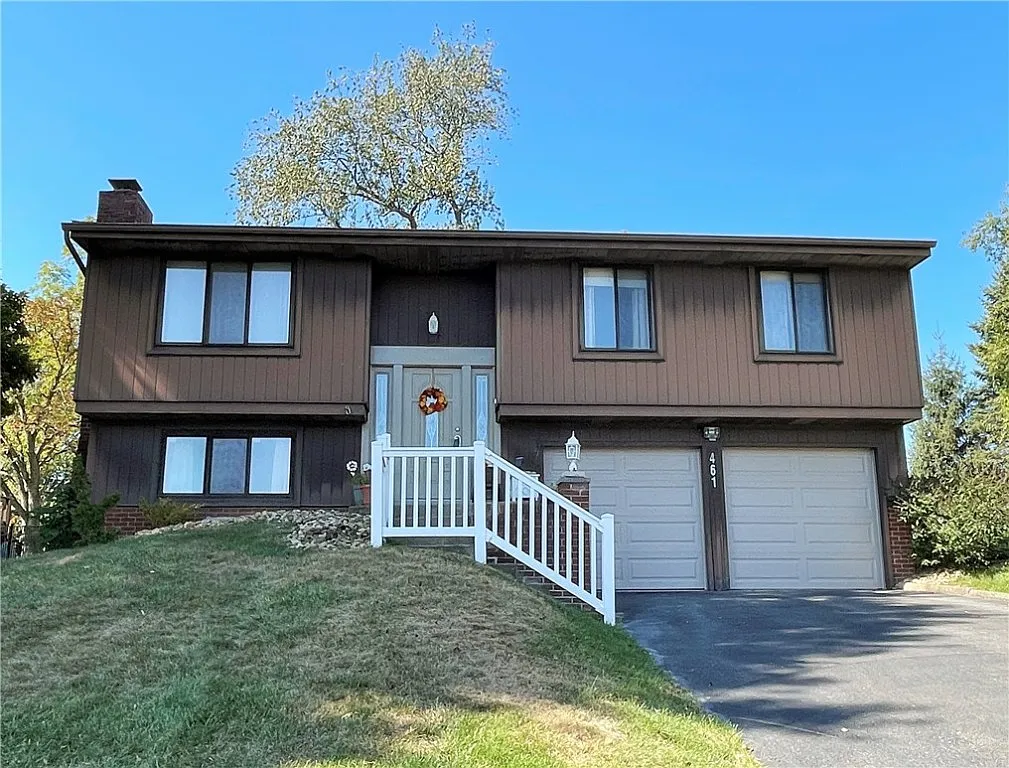 461 Galway Dr photo 1