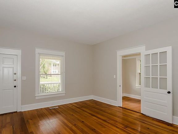 2nd image of 1205 Maple St