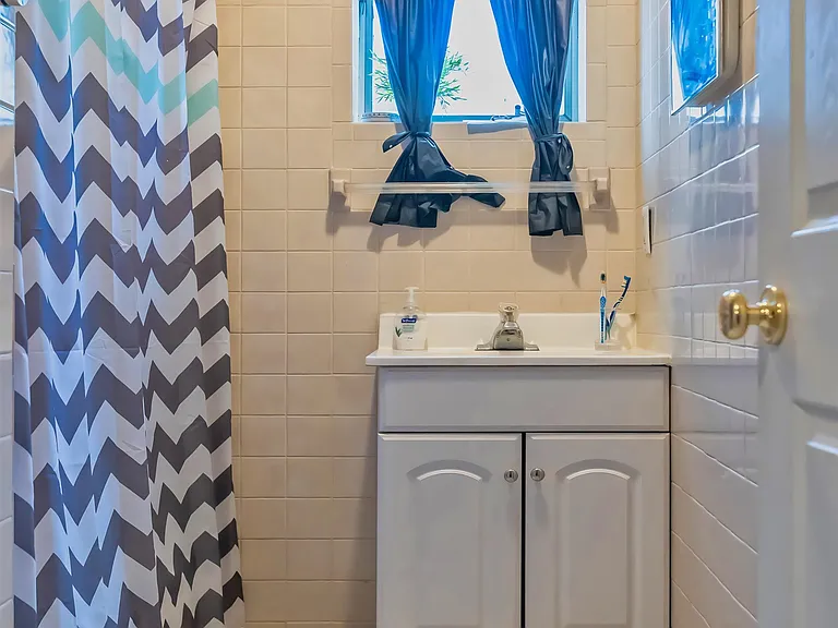 707 Garden St #1 — Photo 6