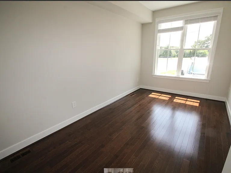 1505 W Cary St — Photo 13