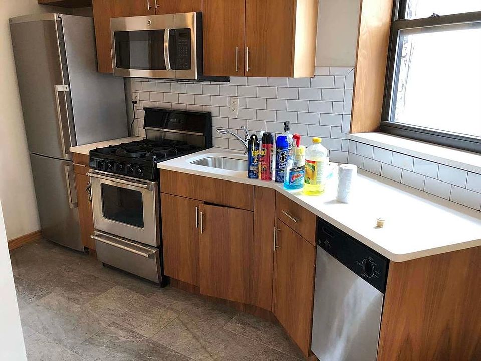 1st image of 110 Madison St APT 17