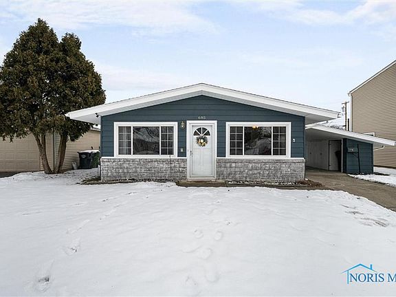 3rd image of 685 Centerfield Dr