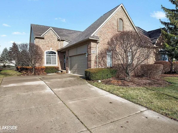17471 Breckenridge Dr, Clinton Township, MI 48038