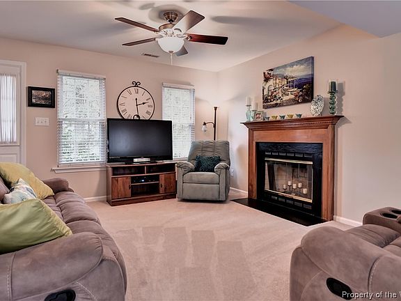 4th image of 4565 Village Park Dr