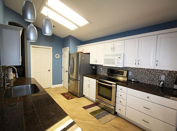 2nd image of 1831 Windswept Oak Ln