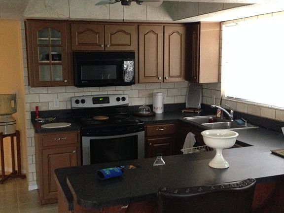 4th image of 4949 Harbor Woods Dr