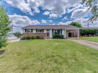 11000 Patsy Dr, Saint Louis, MO 63123