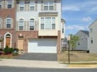 2202 Armitage Ct, Woodbridge, VA 22191