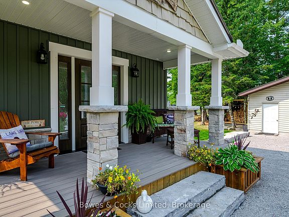 4th image of 2151 Little Chipmunk Rd