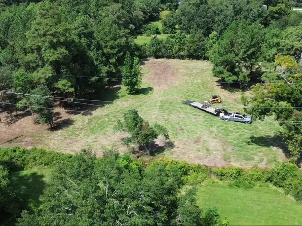 2825 N 10th St, Beaumont, TX 77703