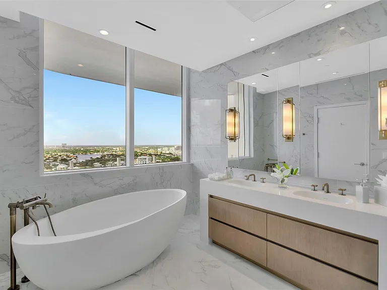 525 N Fort Lauderdale Beach Blvd #1903 — Photo 37