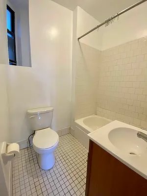 Rented by City Connections Realty | media 16