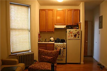 Rented by Space Marketing Shop